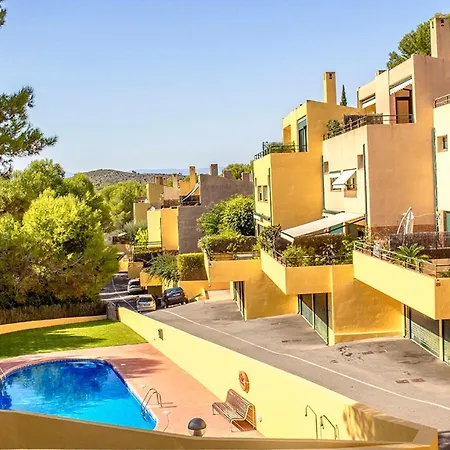 3 Bedrooms House At 500 M Away From The With Shared Pool Enclosed Garden And Wifi Holiday home Tarragona