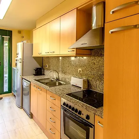 3 Bedrooms House At 500 M Away From The With Shared Pool Enclosed Garden And Wifi Holiday home Tarragona