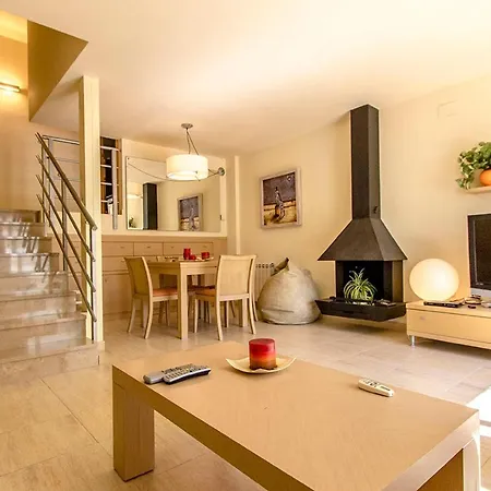3 Bedrooms House At 500 M Away From The With Shared Pool Enclosed Garden And Wifi * Tarragona