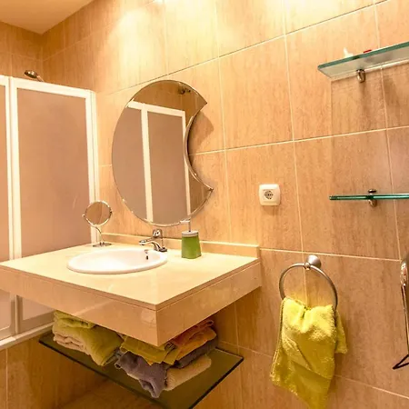 3 Bedrooms House At 500 M Away From The With Shared Pool Enclosed Garden And Wifi Holiday home Tarragona